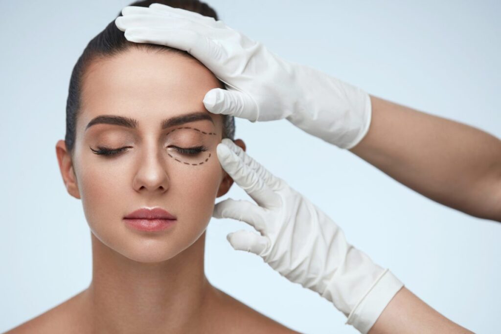 Blepharoplasty recovery can be smooth and comfortable following your doctor's recommendations.