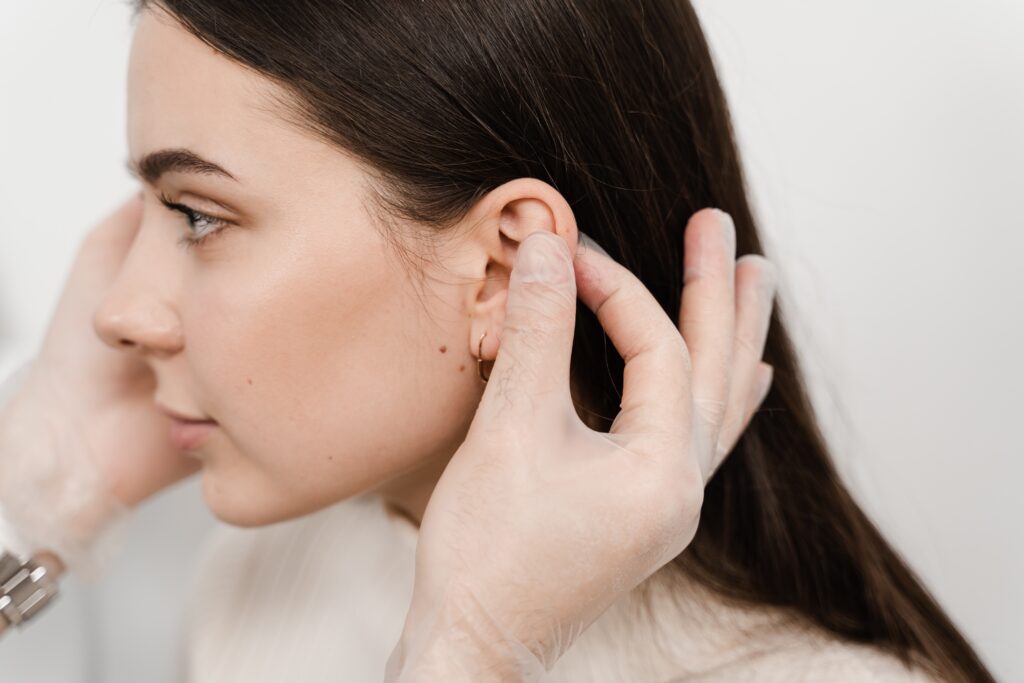Dr. Anurag Agarwal gives several tips to have an easy recovery time from otoplasty surgery.